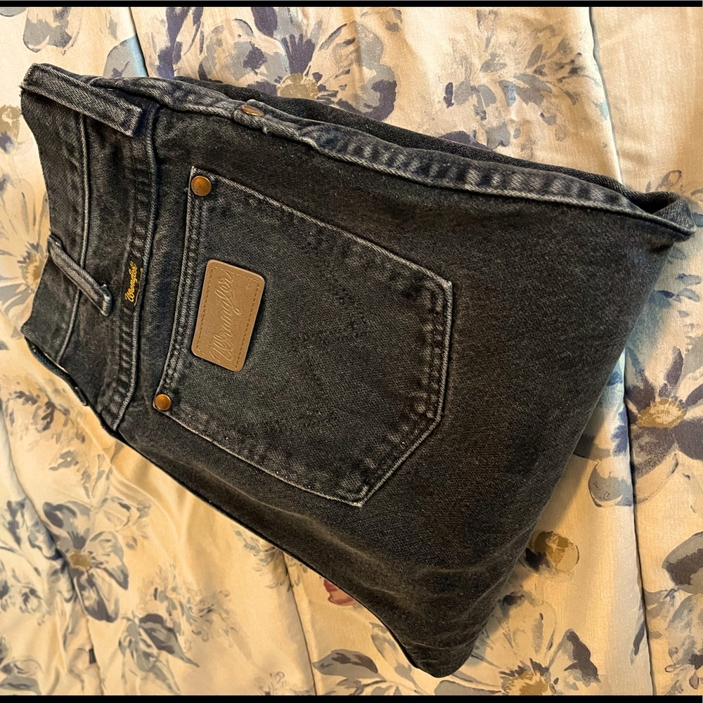 Mens Wranglers 31x36